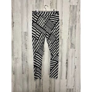 Kim Kardashian leggings